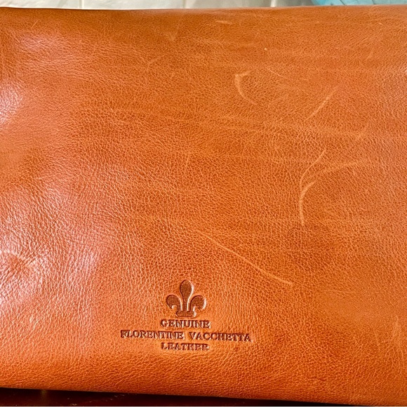 Vintage Dooney & Bourke Florentine Leather Laurel Crossbody Bag Purse - Picture 9 of 16